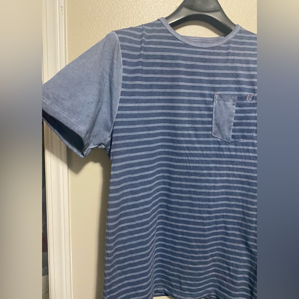 Used Mens Sovereign Code Blue Stripe short sleeve shirt Size L